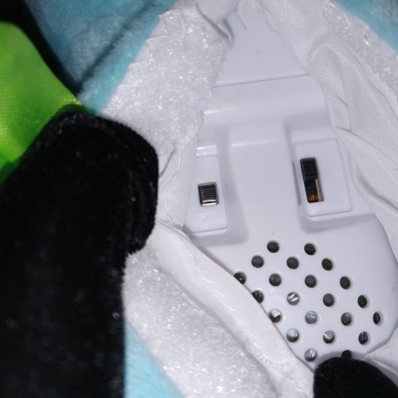 Fisher Price Musical Ocean Wonders Soothe and Glow Blue Seahorse - Picture 6 of 6